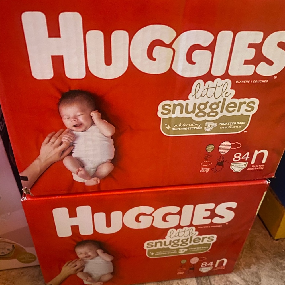 🚫SOLD🚫 Brand new Newborn huggies pampers